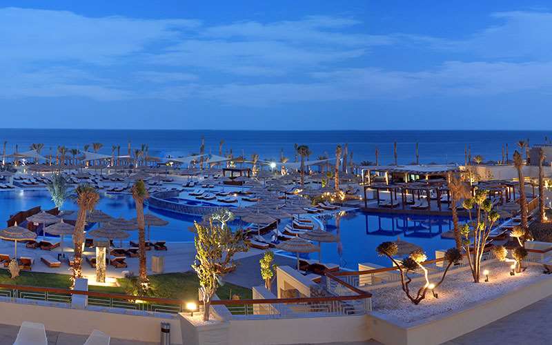 CORAL SEA SENSATORI RESORT