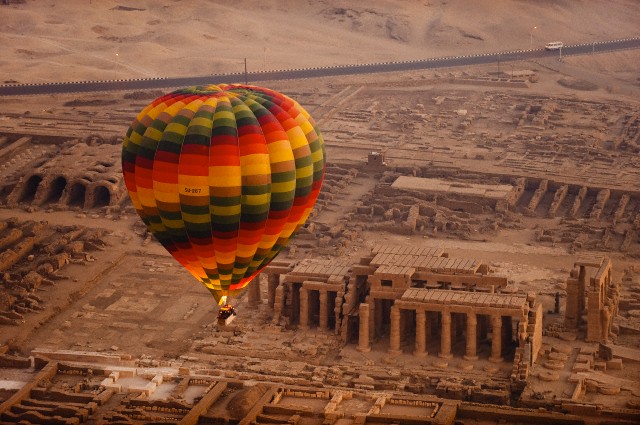 Hot Air Balloons Tour in Luxor