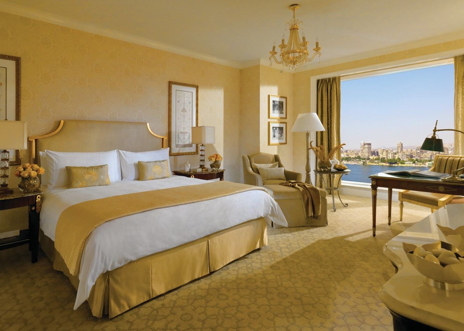 Four Seasons First Residence 